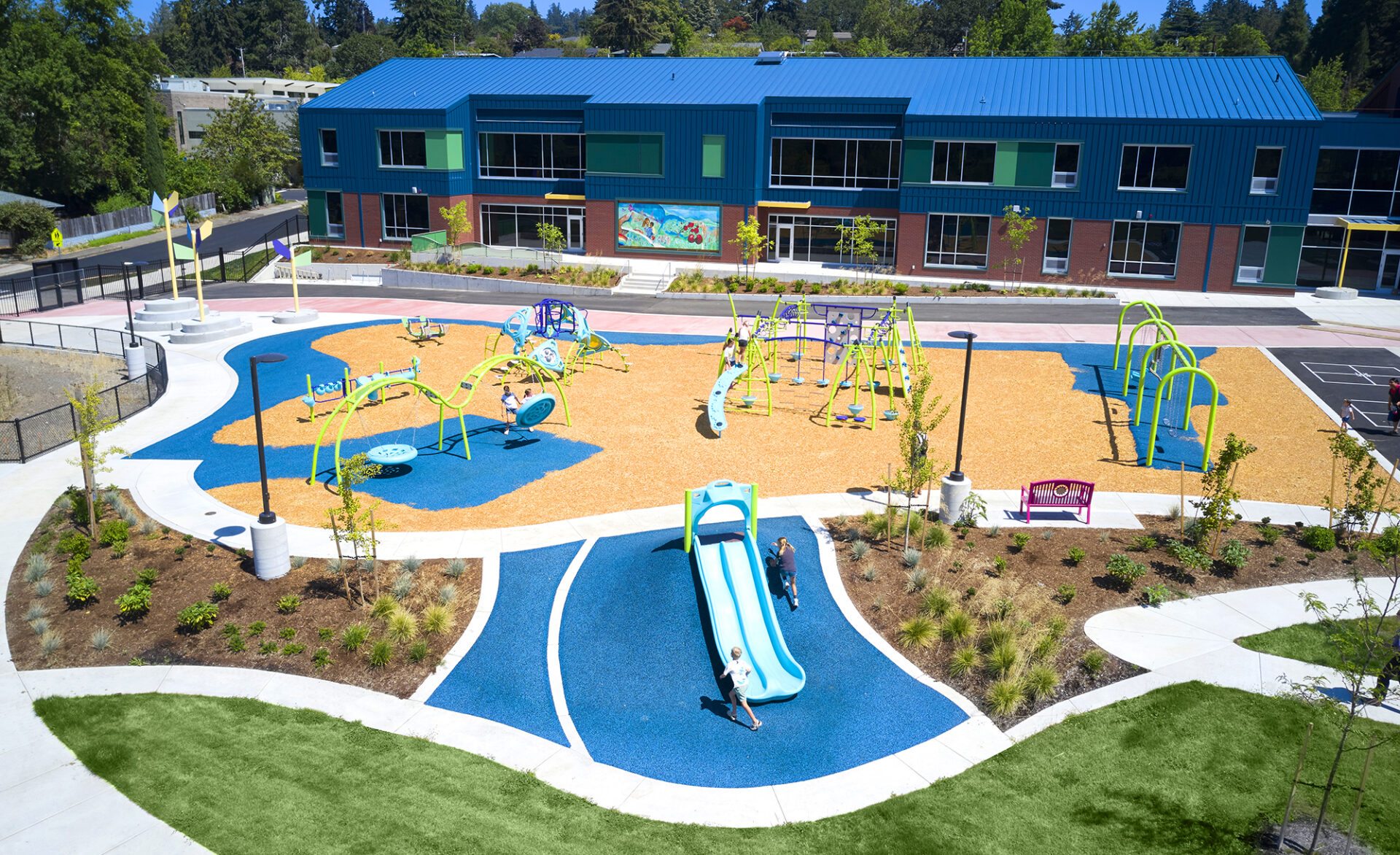 Camas Ridge Elementary School | Eugene School District 4J's Camas Ridge Community School designed by PIVOT Architecture and constructed by Chambers Construction | image 2